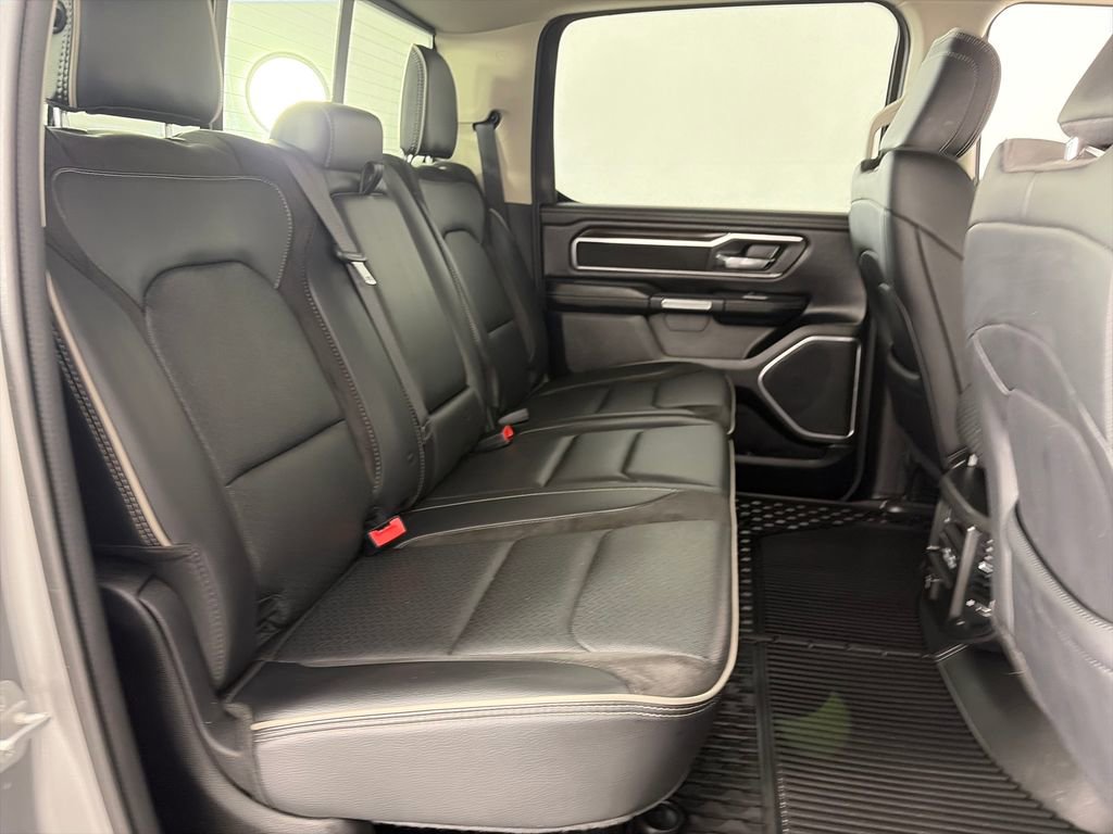Used 2022 RAM 1500 Laramie AWD/4WD image 30