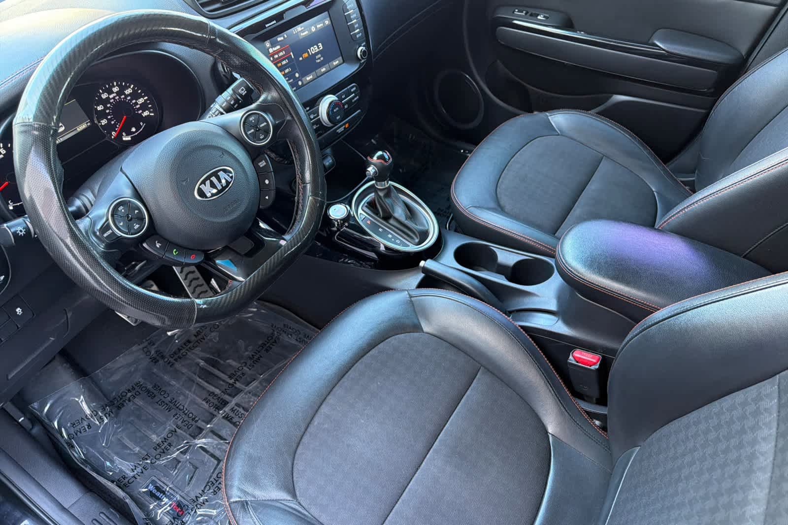 Used 2018 Kia Soul ! FWD image 11