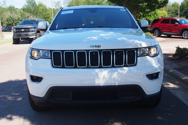 Used 2021 Jeep Grand Cherokee Laredo RWD image 2