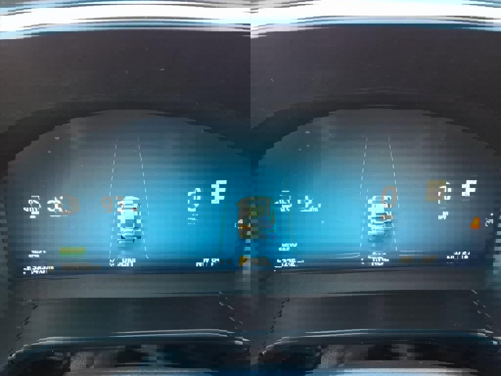 Certified 2023 Ford Escape Platinum w/ Class II Trailer Tow Package image 15