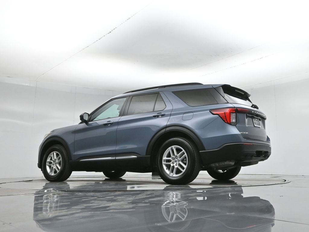 Certified 2025 Ford Explorer Active RWD image 20