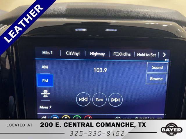 Used 2021 Chevrolet Traverse LT w/ LT Premium Package image 12