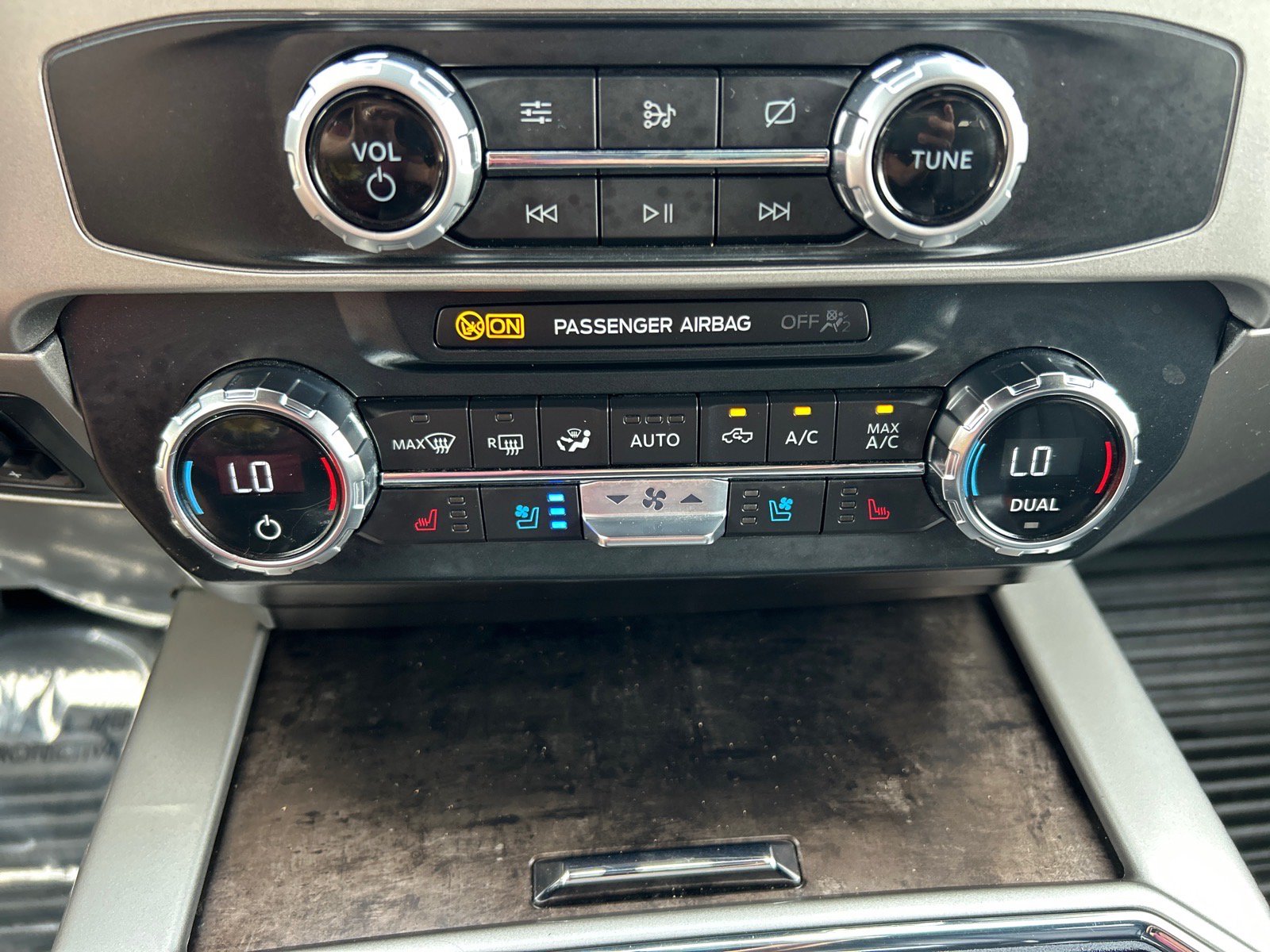 Certified 2022 Ford F250 Lariat AWD/4WD image 31