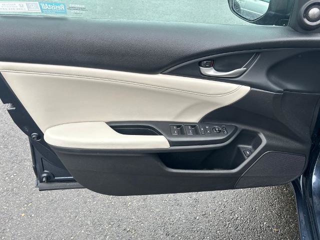 Used 2020 Honda Insight Touring image 16