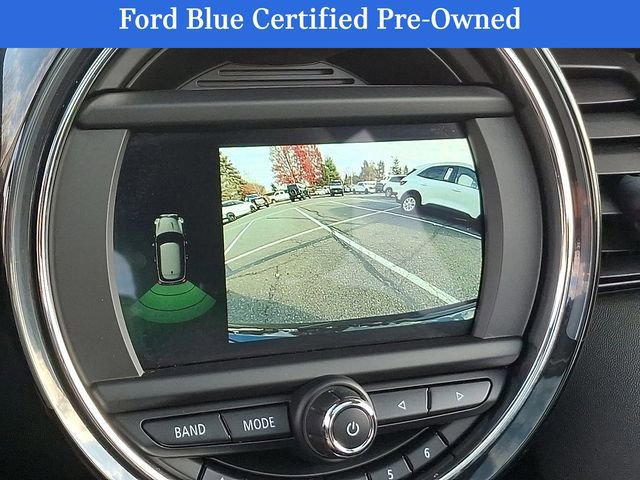 Used 2021 MINI Cooper 2-Door Hardtop w/ Premium Package image 22