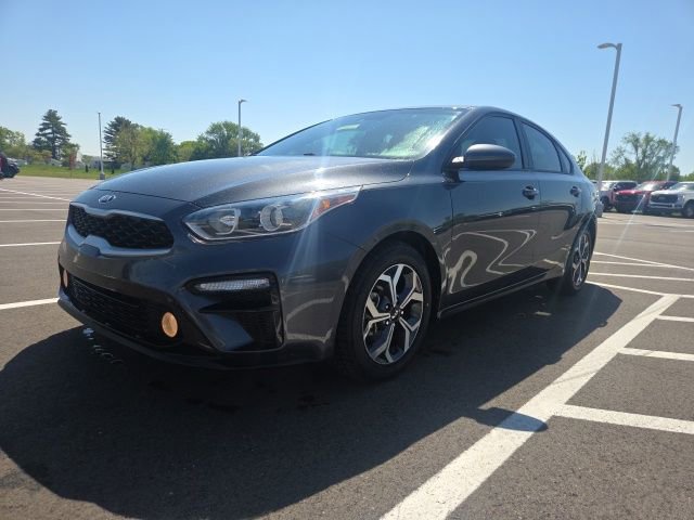 Used 2021 Kia Forte LXS FWD image 2