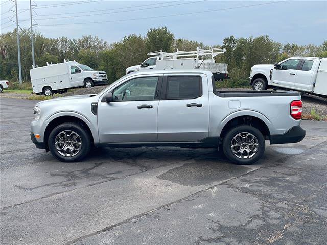 Certified 2022 Ford Maverick XLT FWD image 2