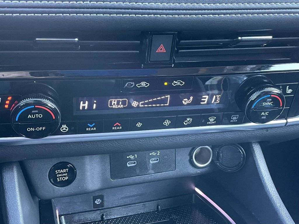 Used 2024 Nissan Rogue SL w/ SL Premium Package image 27