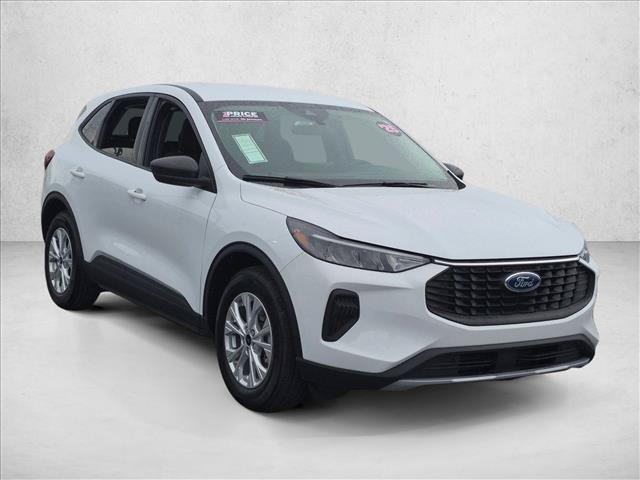 Certified 2025 Ford Escape Active FWD image 3