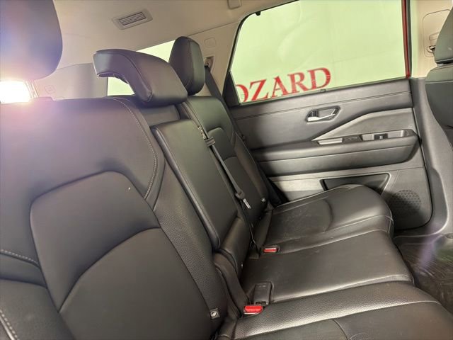 Used 2022 Nissan Pathfinder SL FWD image 18