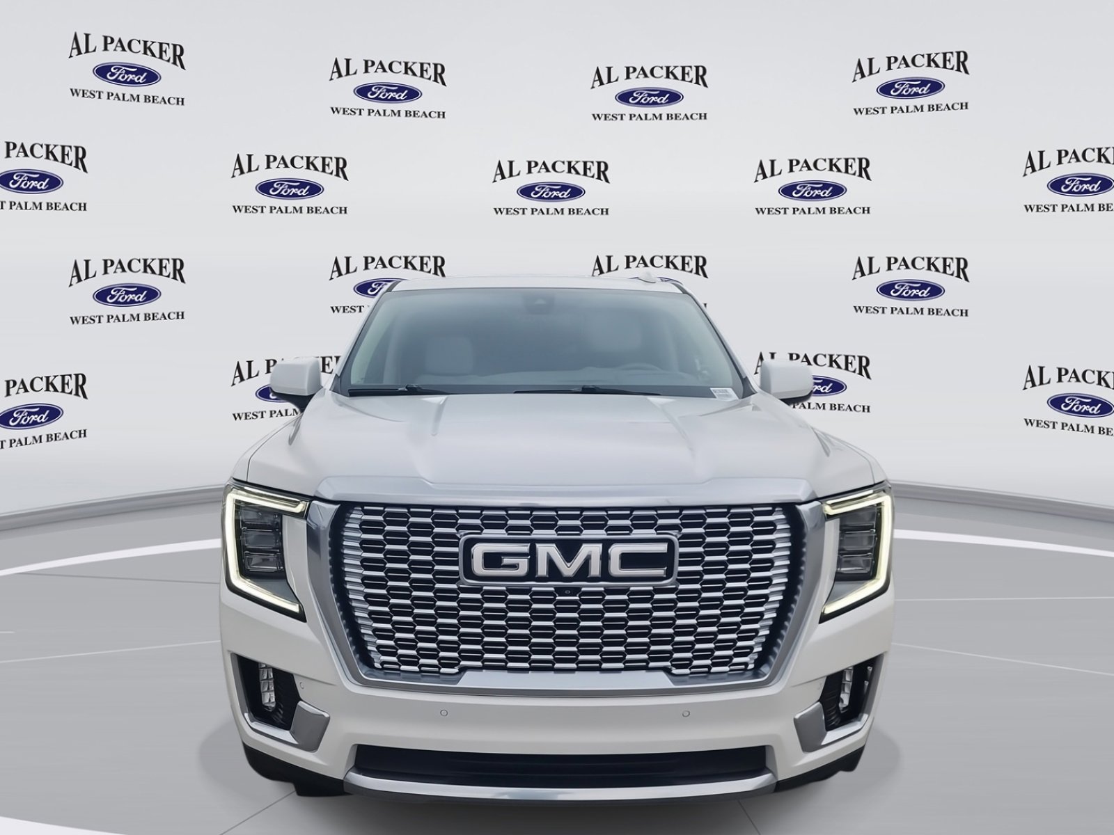 Used 2022 GMC Yukon XL Denali image 8