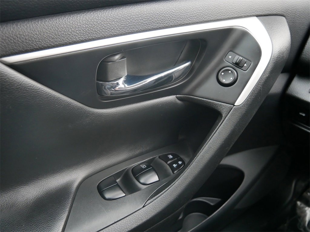 Used 2018 Nissan Altima 2.5 SV image 15