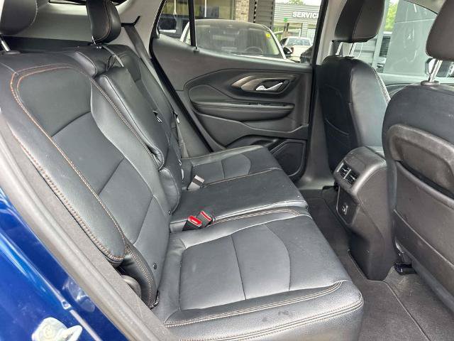 Used 2022 GMC Terrain SLE w/ Driver Convenience Package FWD image 9