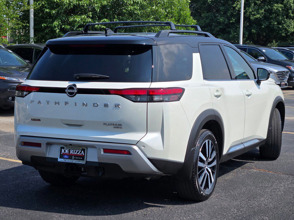 Used 2024 Nissan Pathfinder Platinum image 4