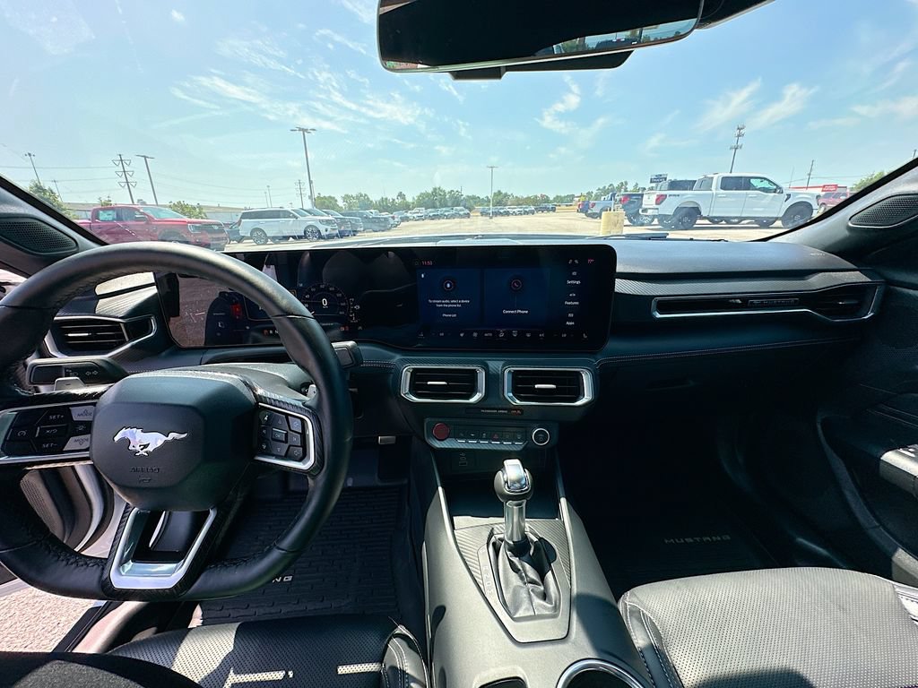 Certified 2025 Ford Mustang GT Premium RWD image 3