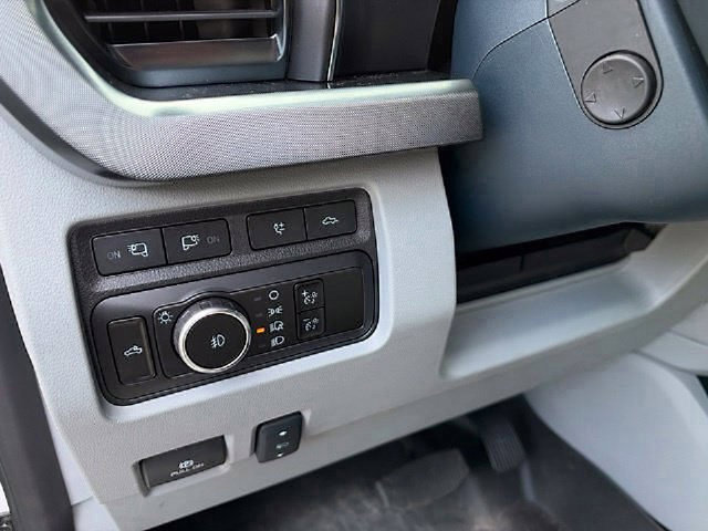 Certified 2023 Ford F350 Limited w/ FX4 Off-Road Package AWD/4WD image 31