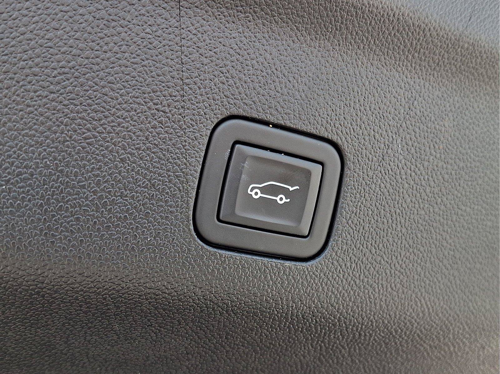 Used 2023 Chevrolet Tahoe High Country w/ Premium Package AWD/4WD image 27