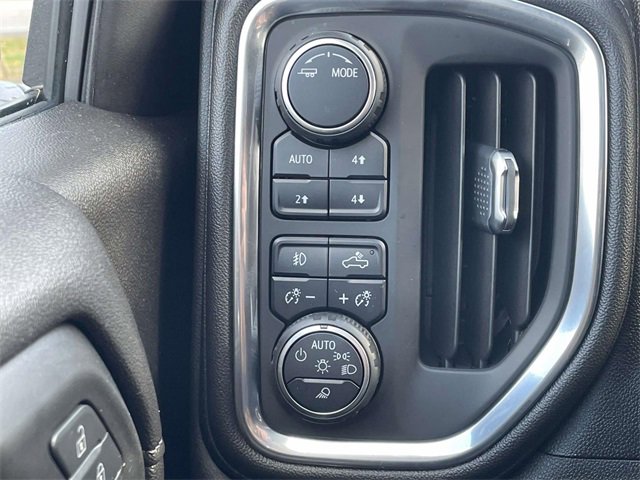 Used 2021 Chevrolet Silverado 1500 LTZ w/ LTZ Premium Package image 17