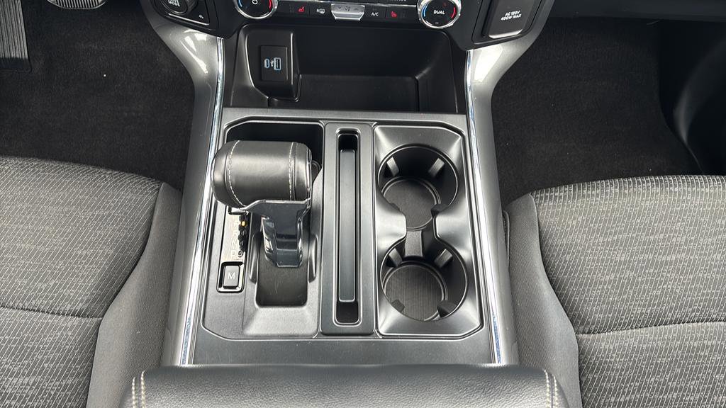 Certified 2022 Ford F150 XLT w/ Equipment Group 302A High image 16