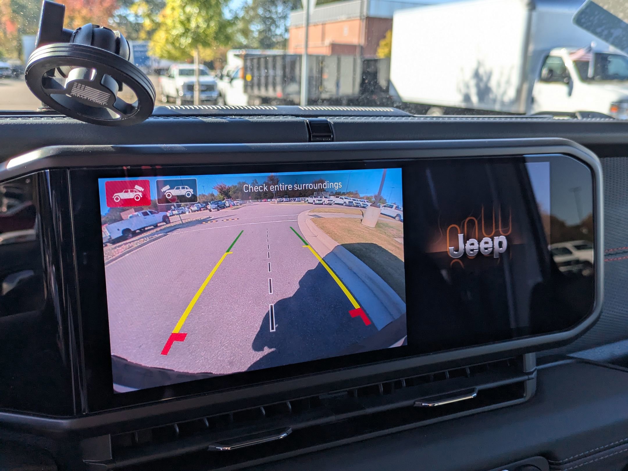 Used 2024 Jeep Wrangler Unlimited Rubicon w/ Capability Package image 27