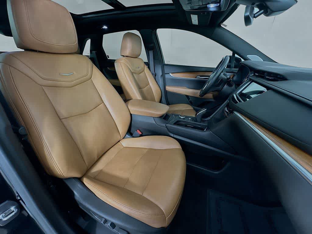 Used 2022 Cadillac XT5 Premium Luxury FWD image 15
