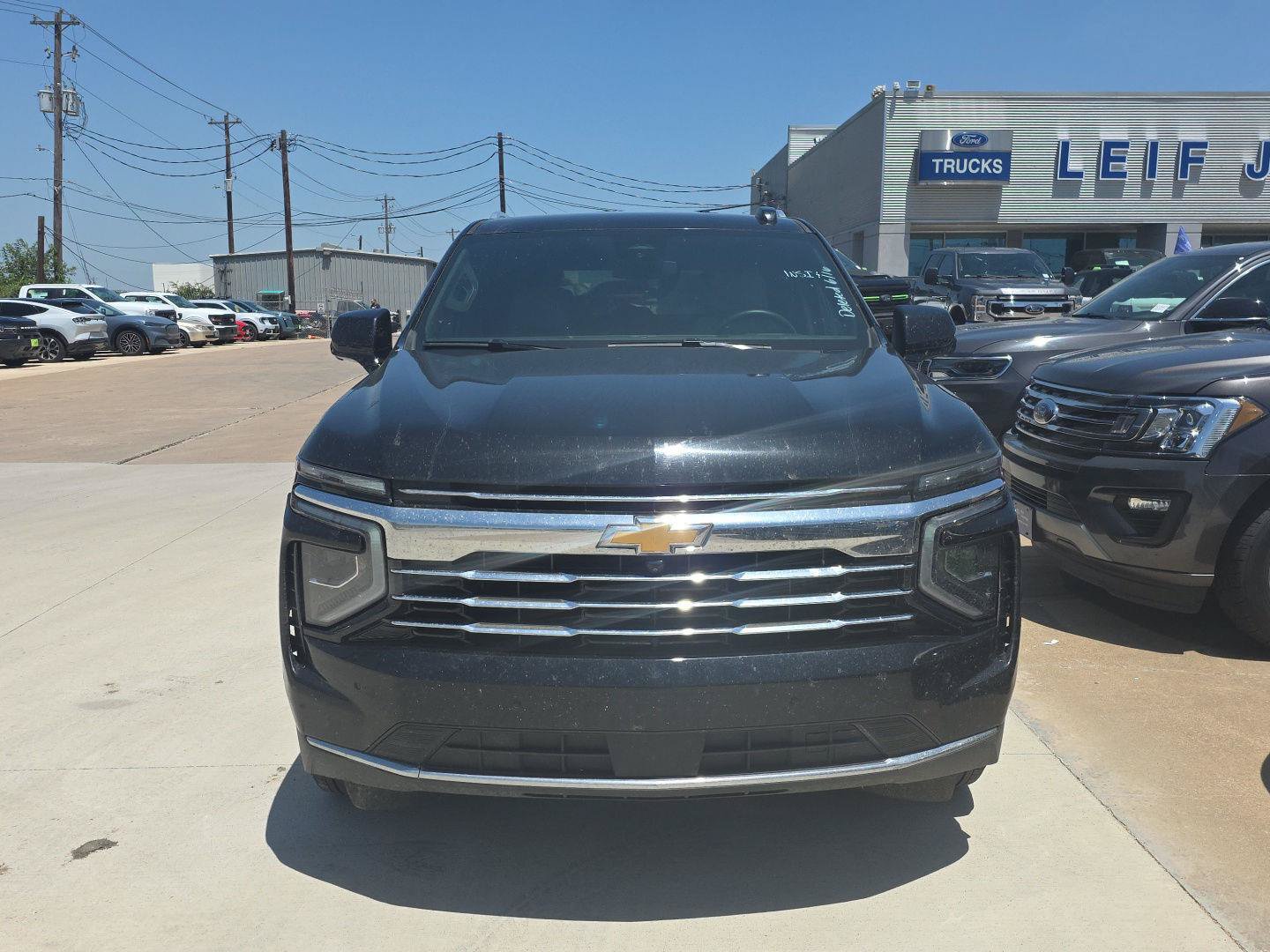 Used 2025 Chevrolet Tahoe LT RWD image 6