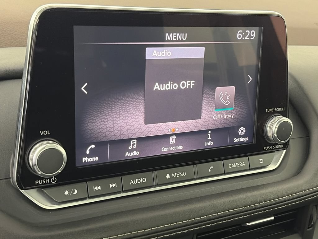 Used 2021 Nissan Rogue S AWD/4WD image 19