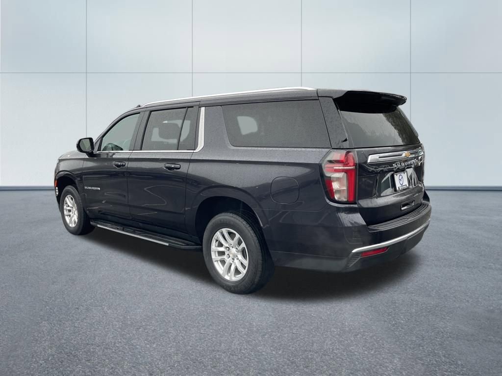 Used 2024 Chevrolet Suburban LT image 7