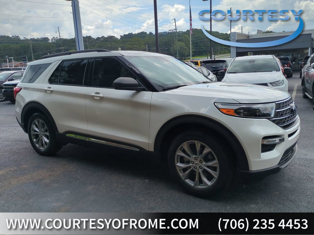 Certified 2024 Ford Explorer XLT w/ Equipment Group 202A