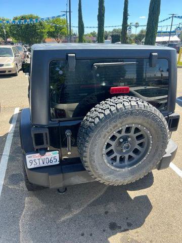 Used 2017 Jeep Wrangler Unlimited Sport w/ Dual Top Group AWD/4WD image 10