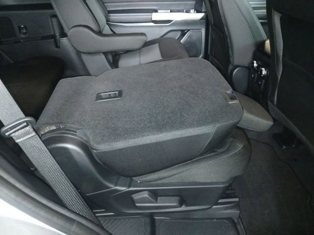 Certified 2023 Ford Explorer XLT image 46