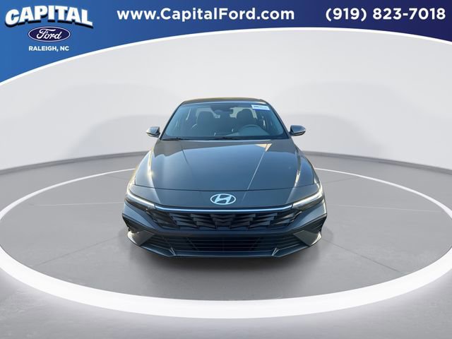 Used 2024 Hyundai Elantra SE image 9