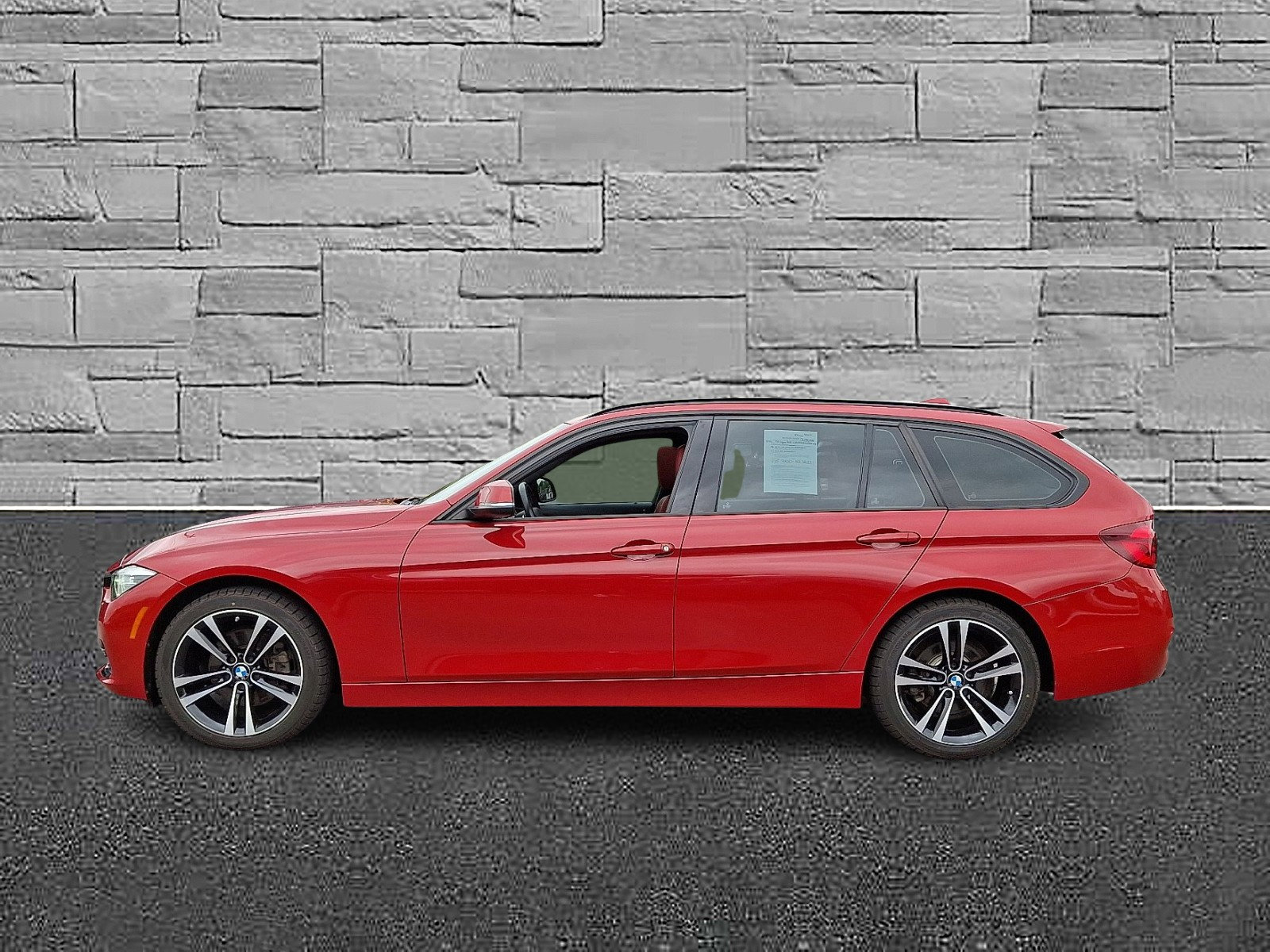 Used 2018 BMW 330i xDrive Wagon w/ Premium Package image 6