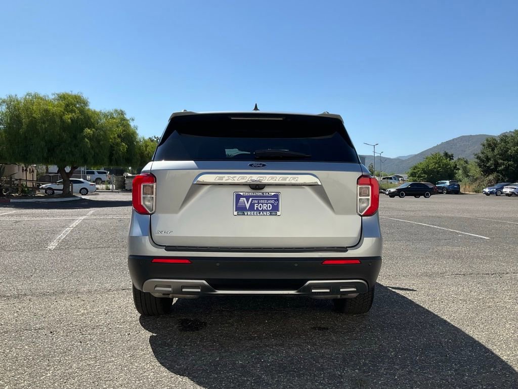 Certified 2022 Ford Explorer XLT w/ Equipment Group 202A image 13