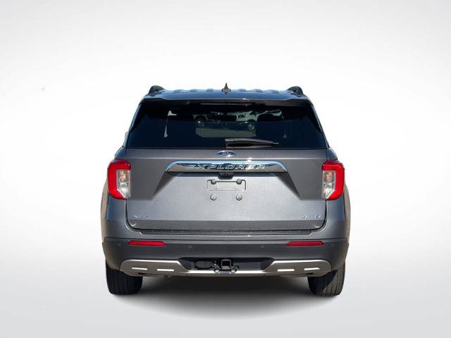 Certified 2023 Ford Explorer XLT w/ Equipment Group 202A AWD/4WD image 7