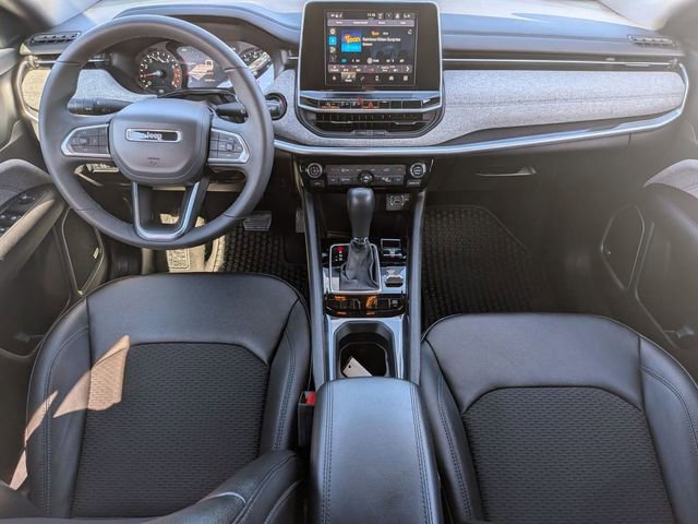 Used 2025 Jeep Compass Latitude w/ Sun & Sound Group image 26