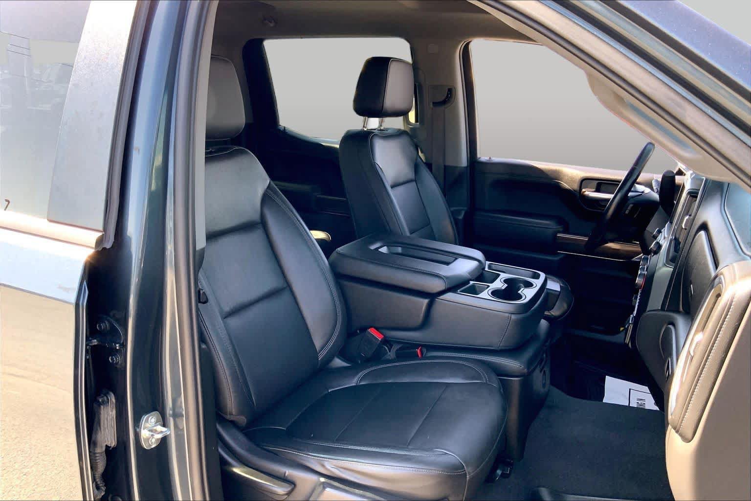 Used 2020 Chevrolet Silverado 1500 LT w/ Texas Edition AWD/4WD image 9