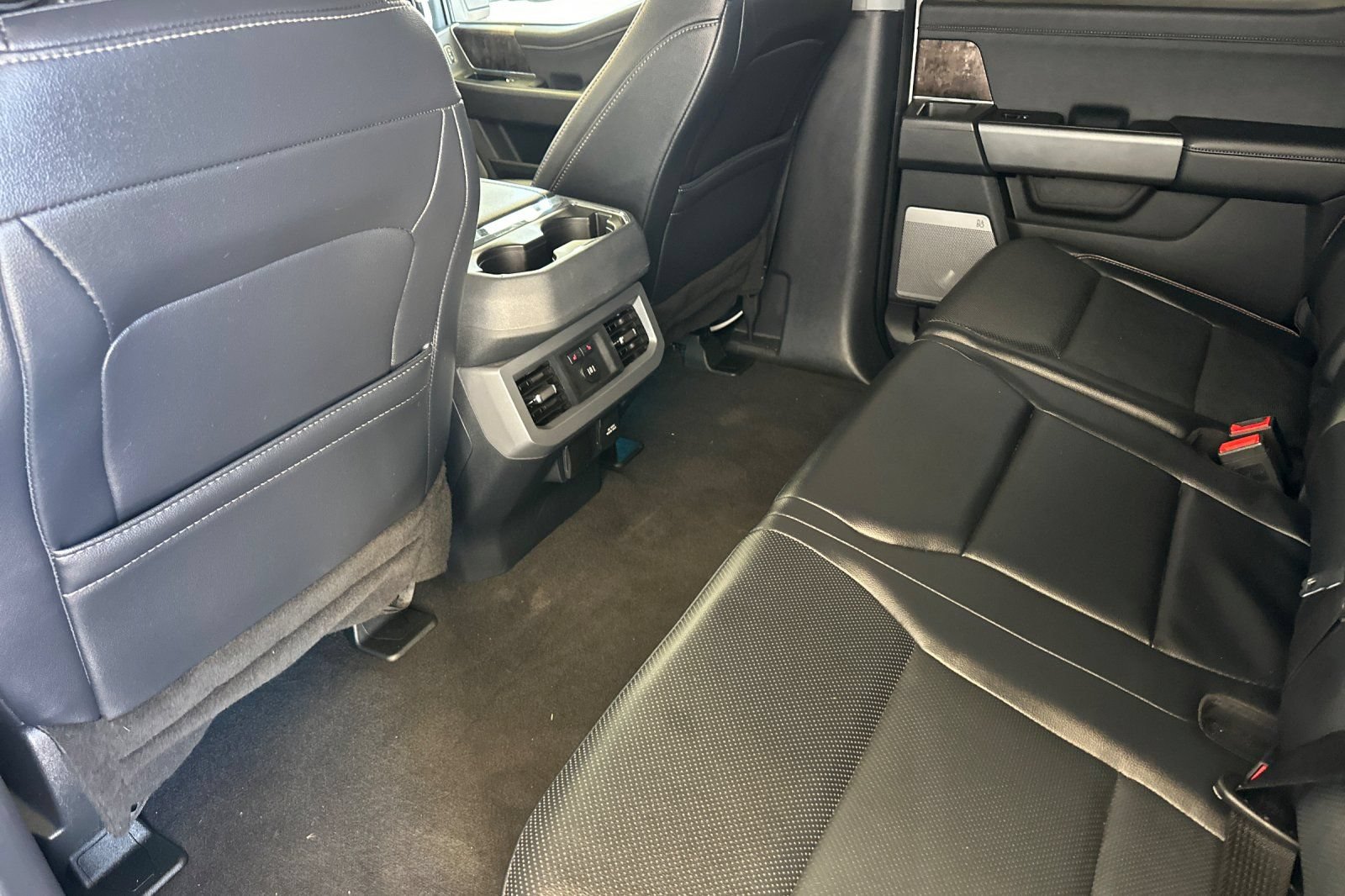 Certified 2024 Ford F250 Lariat AWD/4WD image 12