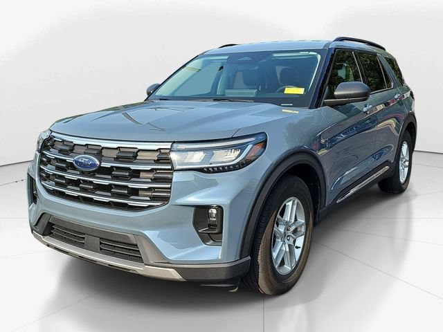 Certified 2025 Ford Explorer Active w/ Active Comfort Package RWD image 7