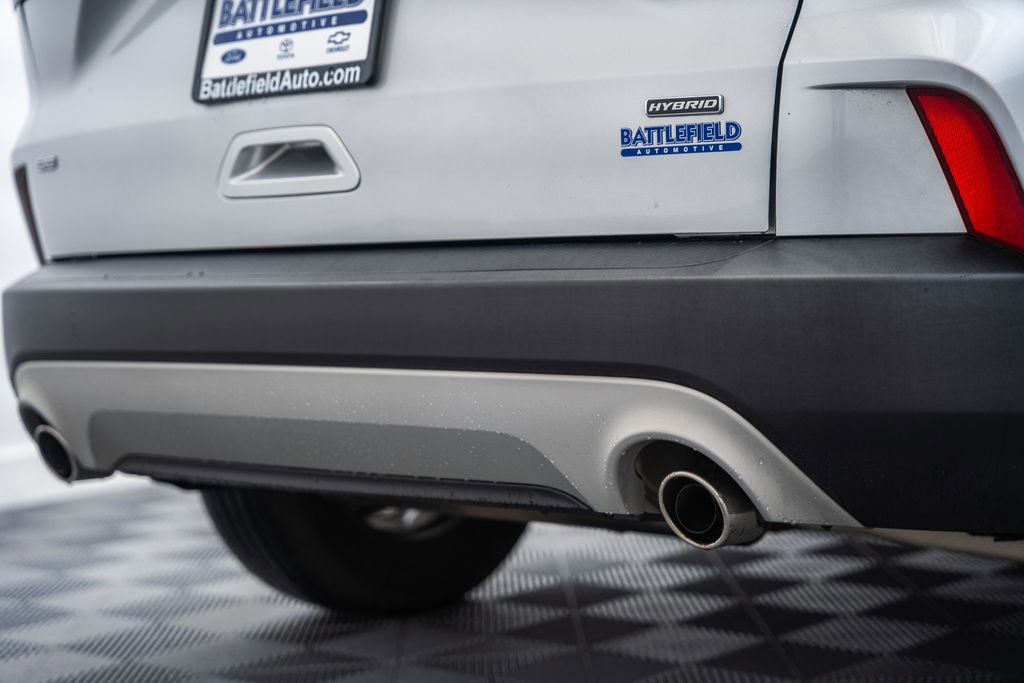 Certified 2020 Ford Escape SE Sport FWD image 11