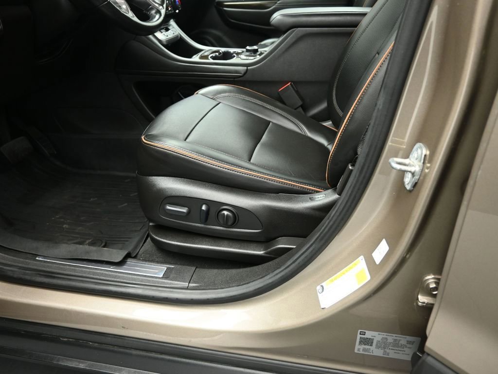 Used 2022 GMC Acadia AT4 w/ Trailering Package image 36