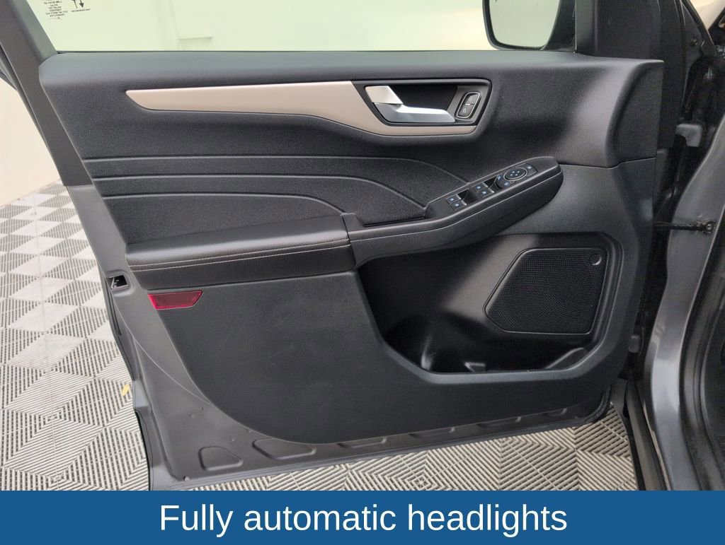 Certified 2022 Ford Escape SEL image 34