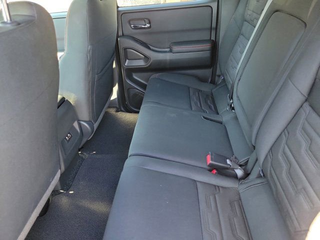 Used 2025 Nissan Frontier Pro-X RWD image 12