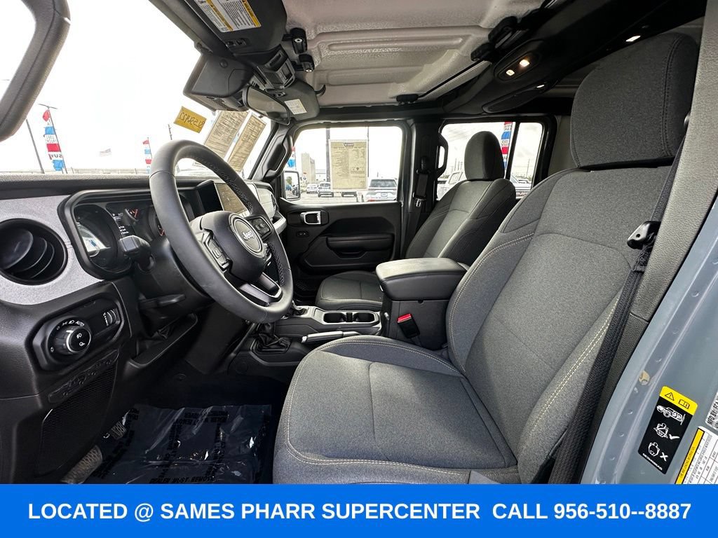 Used 2025 Jeep Gladiator Sport AWD/4WD image 16