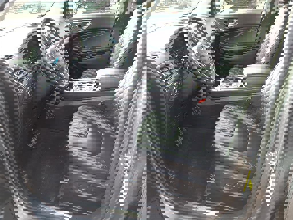 Certified 2024 Ford Edge Titanium image 11