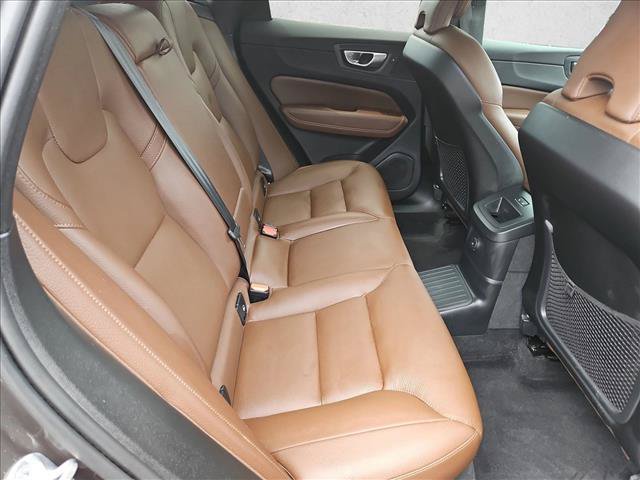 Used 2024 Volvo XC60 T8 Plus w/ Climate Package AWD/4WD image 15