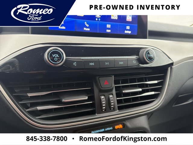 Certified 2022 Ford Escape SE w/ Cold Weather Package AWD/4WD image 20