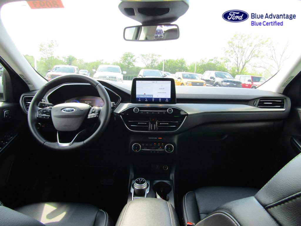 Certified 2022 Ford Escape Titanium FWD image 15