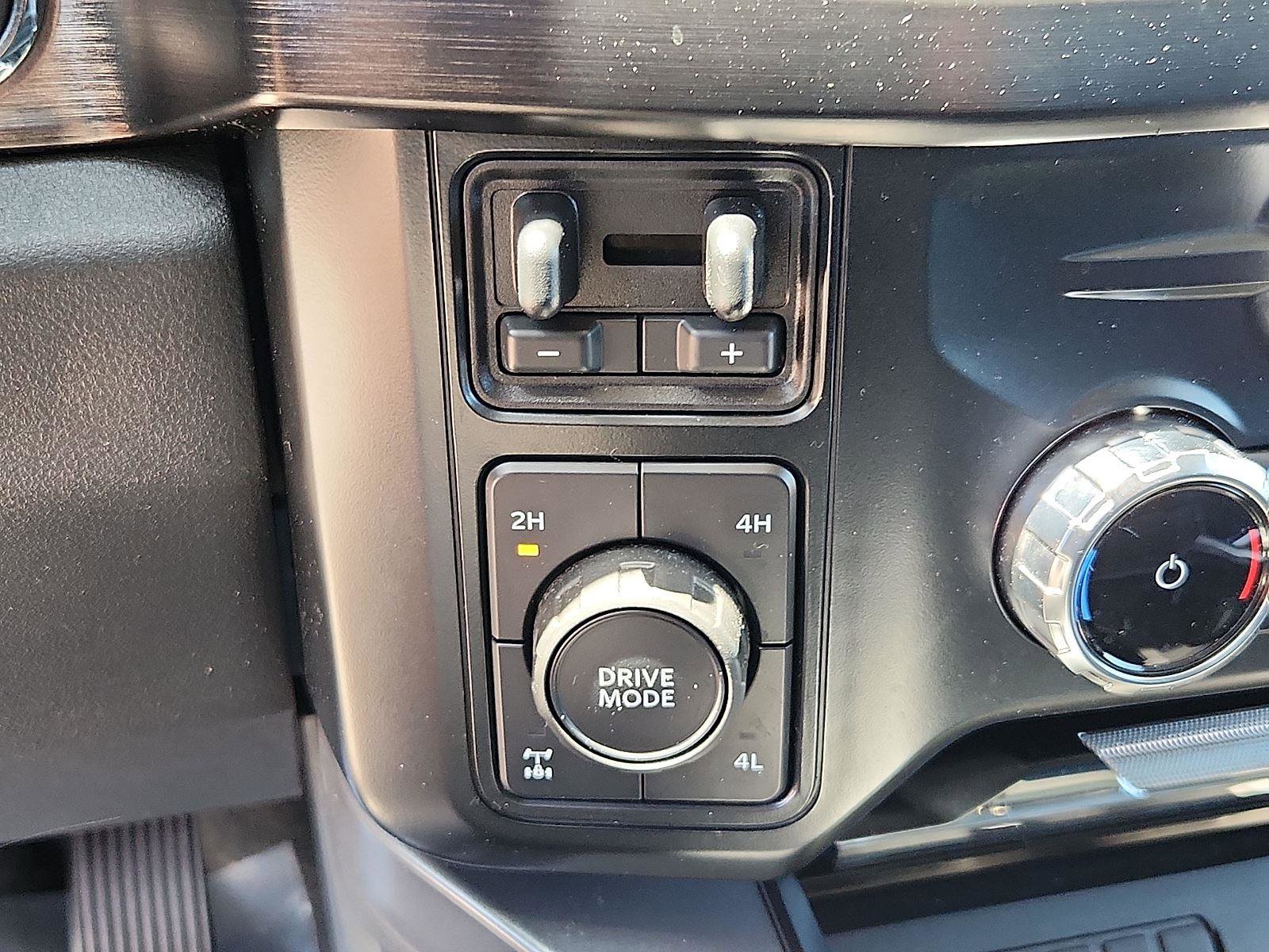 Certified 2023 Ford F350 Lariat w/ Lariat Ultimate Package AWD/4WD image 21