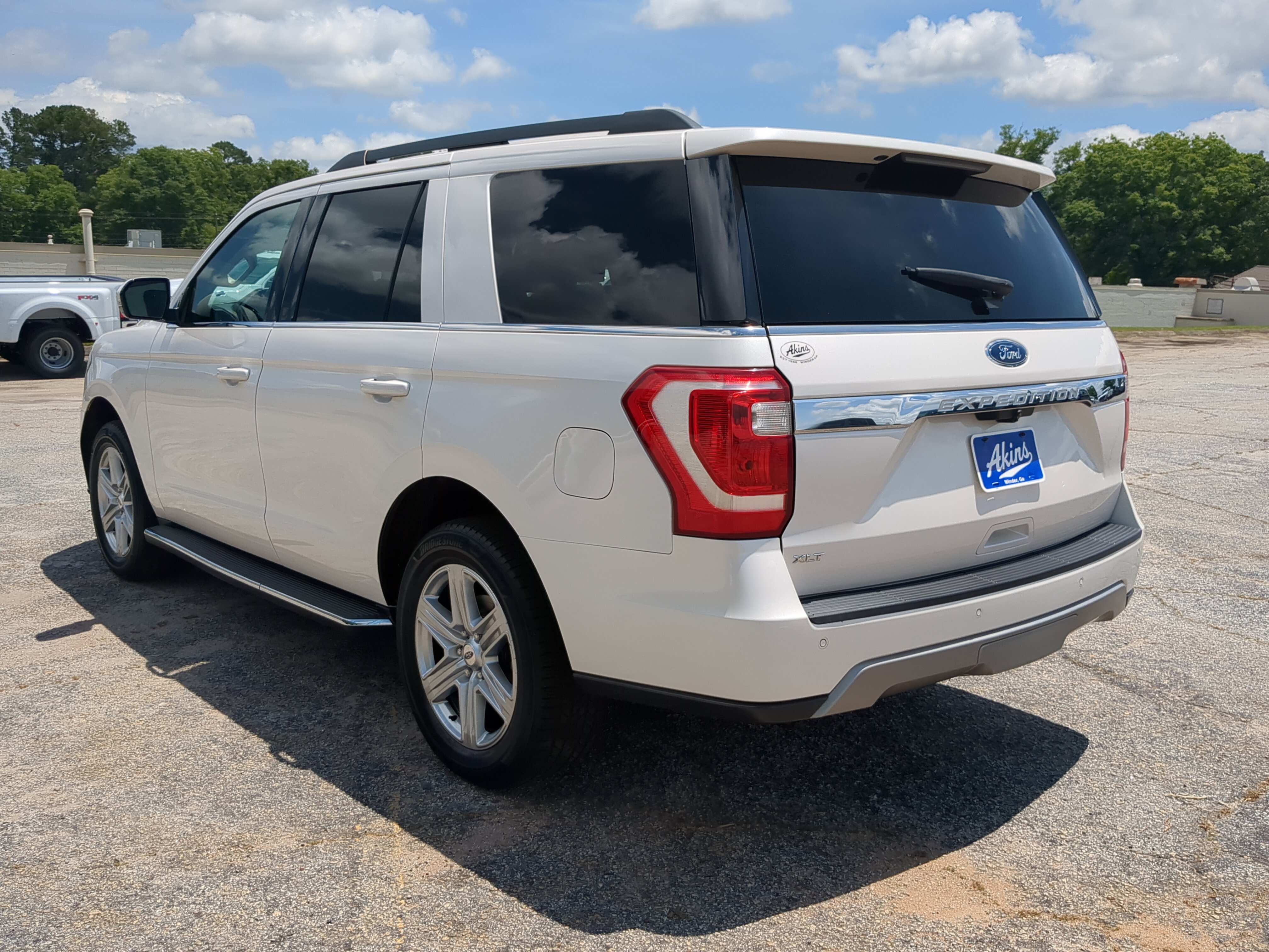 Certified 2019 Ford Expedition XLT w/ Equipment Group 202A RWD image 5